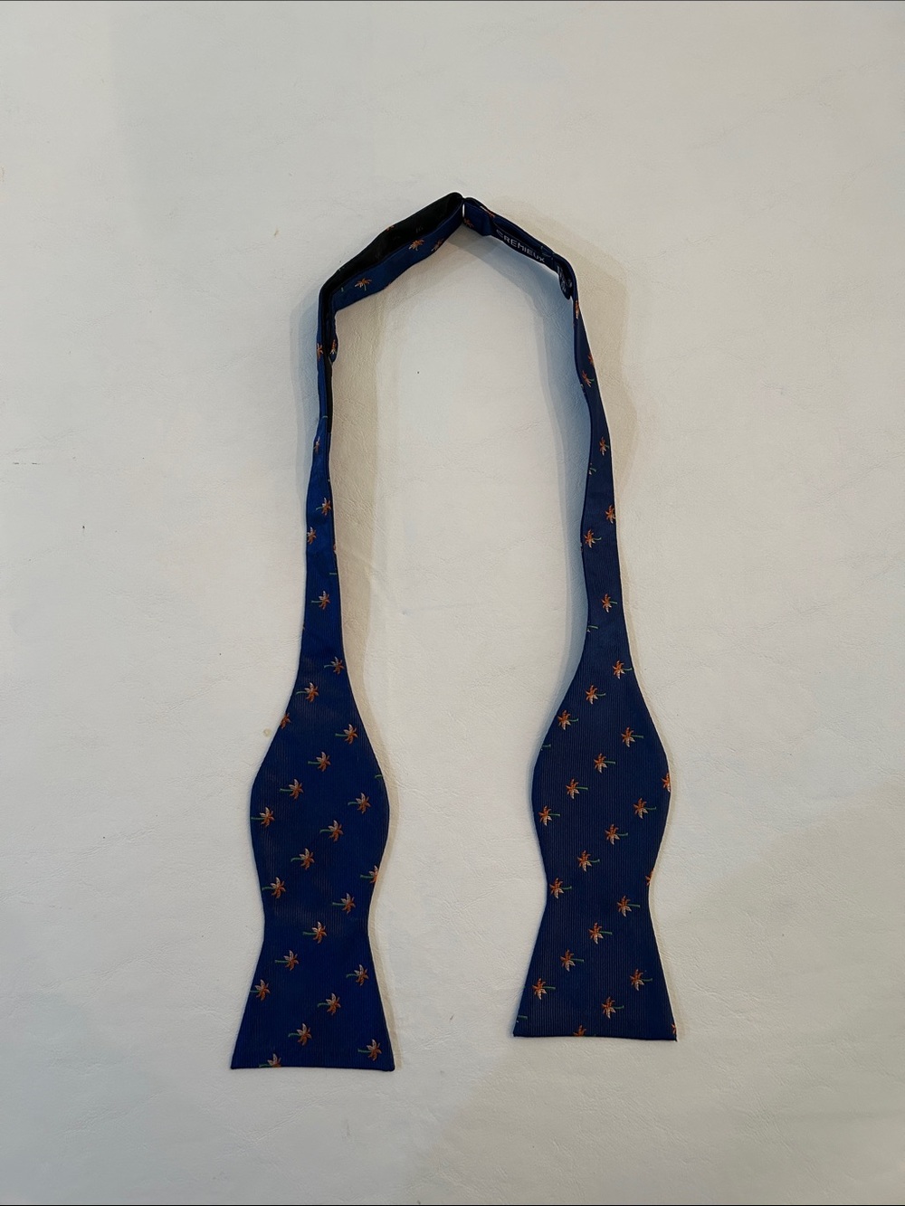 Cremiux Bow Tie Palm Trees